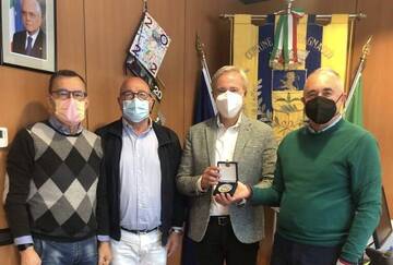 Il Dottor Pividori va in pensione, i ringraziamenti da parte di tutta la comunità