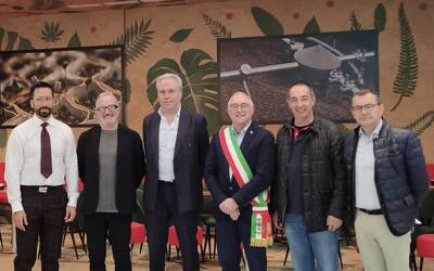 Immagine dell'inaugurazione del centro commerciale friuli