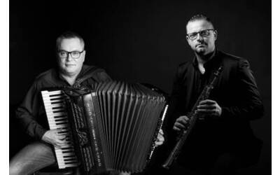 Alex Sebastianutto con saxofono e Sebastiano Zorza con fisarmonica