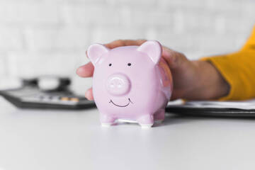 Come ottenere il Bonus per disagio economico sui consumi di luce, acqua e gas
