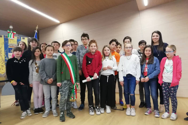 I ragazzi del Consiglio Comunale si preparano all’elezione del sindaco parlando di diritti, democrazia e libertà